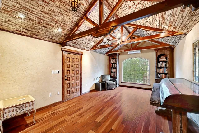 $599,000 | 107 South Cuernavaca Drive, Austin, TX 78733