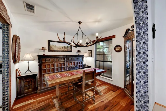 $599,000 | 107 South Cuernavaca Drive, Austin, TX 78733