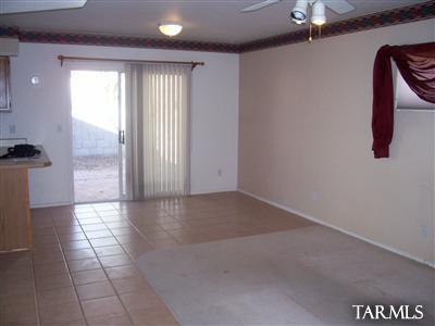 4272 West Bunk House Road Tucson, AZ 85741 - Photo 4 of 10 Gallery Image 4