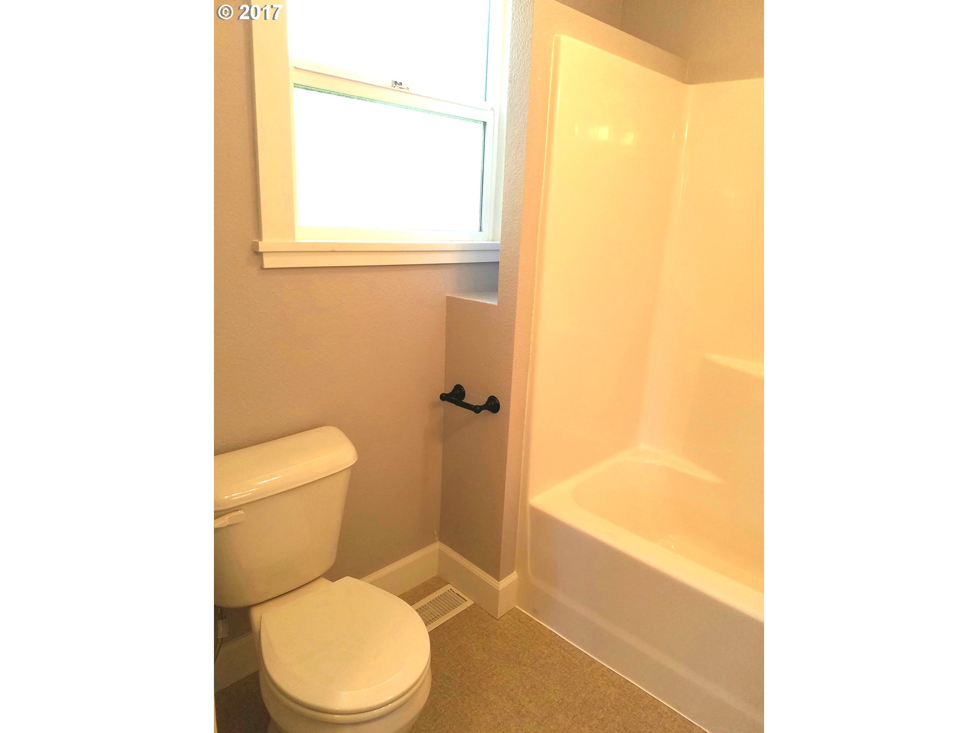 130 North Vernonia Road St. Helens, OR 97051 - Photo 12 of 20 Gallery Image 12