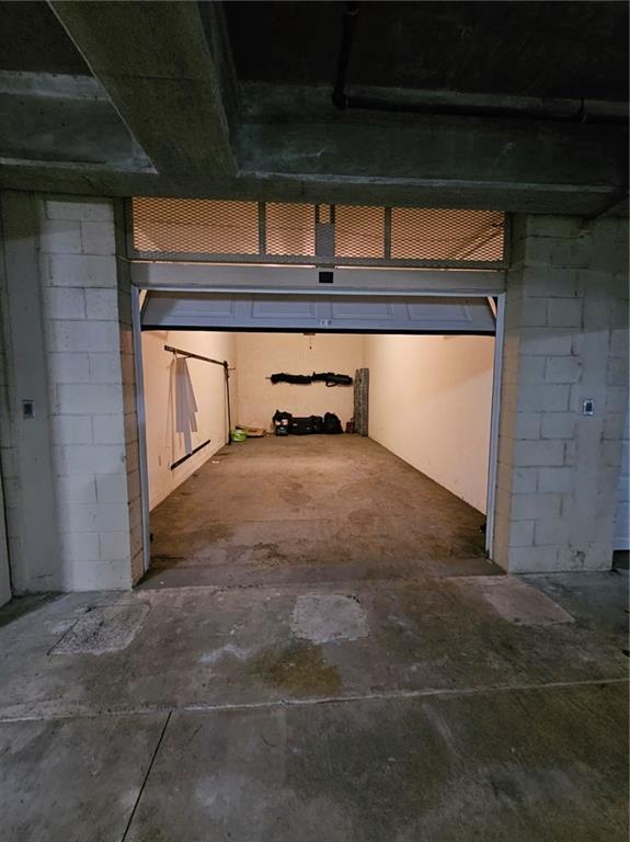 3445 Stratford Road Northeast, Unit 2106 Atlanta, GA 30326 - Photo 44 of 44 a view of a garage