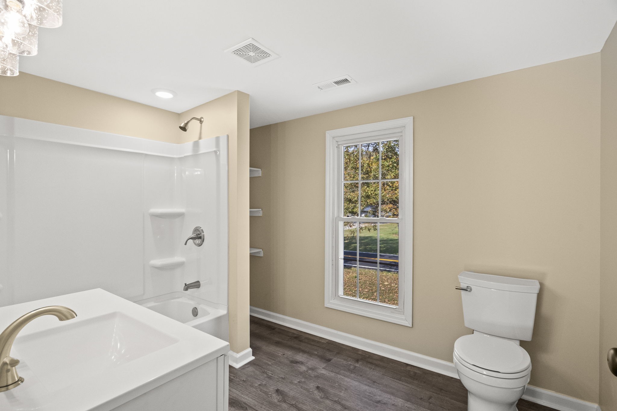 6081 Lakeview Road Springfield, TN 37172 - Photo 26 of 41 a bathroom with a sink toilet and shower