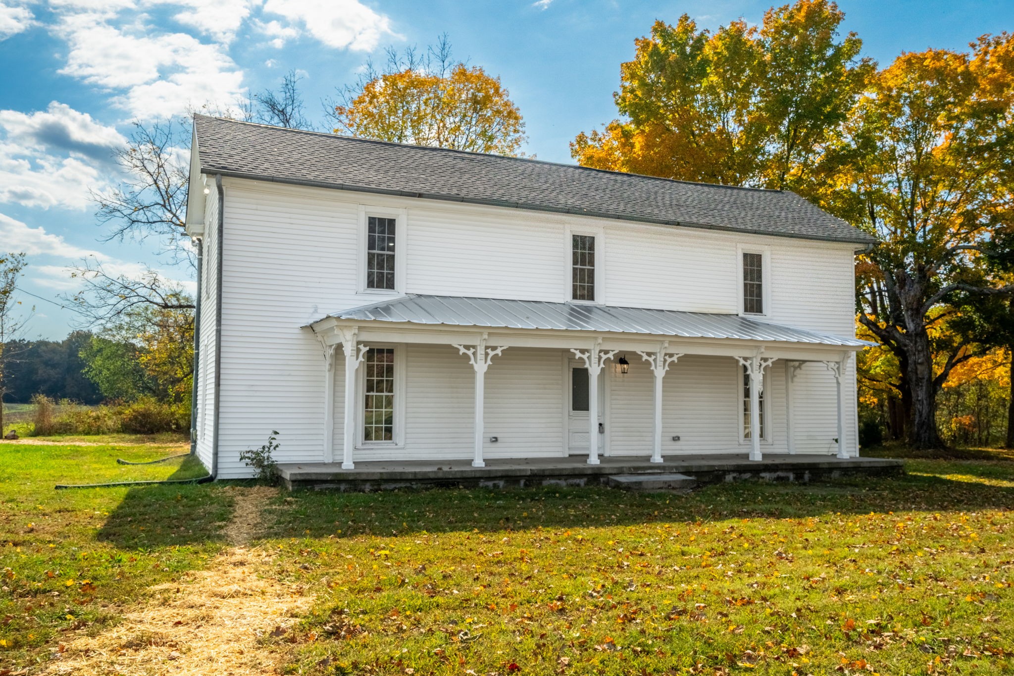 6081 Lakeview Road Springfield, TN 37172 - Photo 38 of 41 a view of a house with a yard