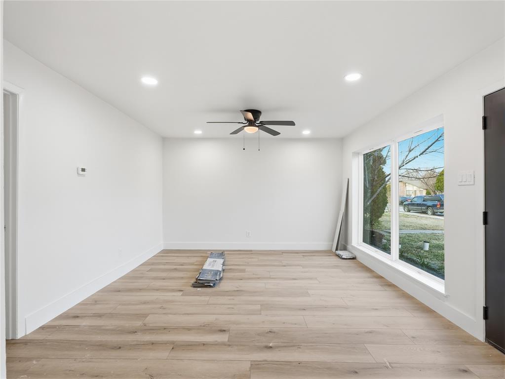 1729 R Avenue Plano, TX 75074 - Photo 5 of 37