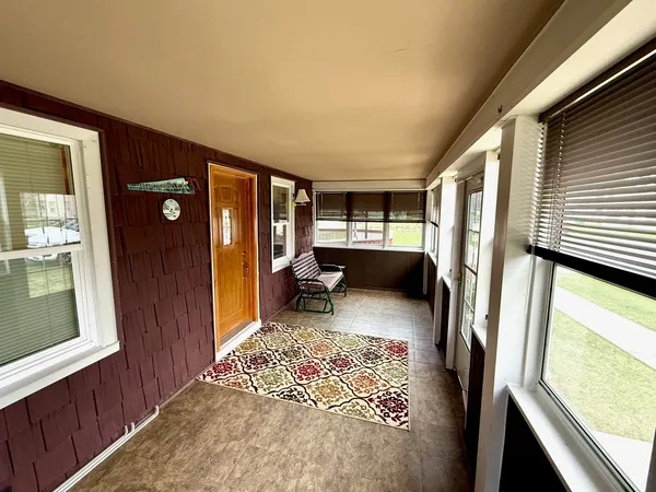 $174,900 | 224 East South Street, Franklin Grove, IL 61031