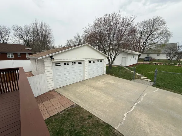$174,900 | 224 East South Street, Franklin Grove, IL 61031