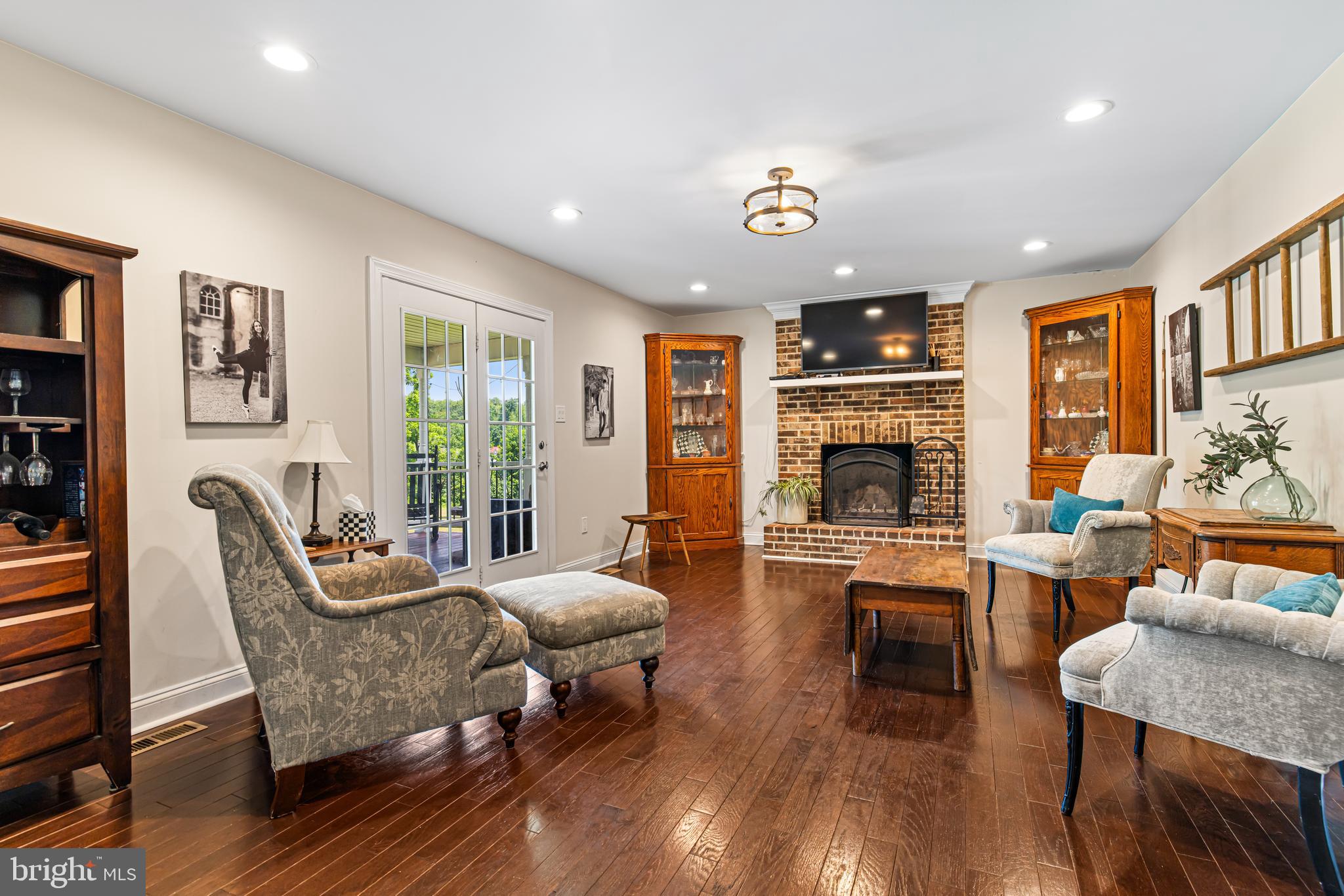 9 Middle Road Perkasie, PA 18944 - Photo 8 of 38 Family Room