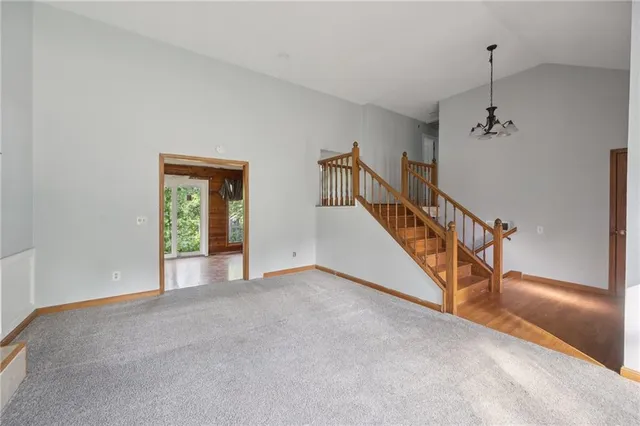 $350,000 | 9202 Greenway Lane, Lenexa, KS 66215