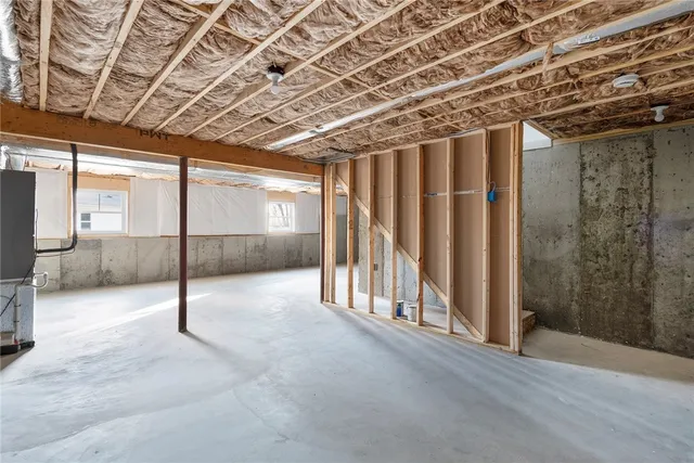 $699,900 | 44 Oldham Street, Warwick, RI 02886