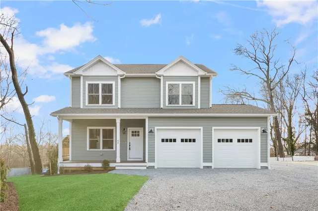 $699,900 | 44 Oldham Street, Warwick, RI 02886