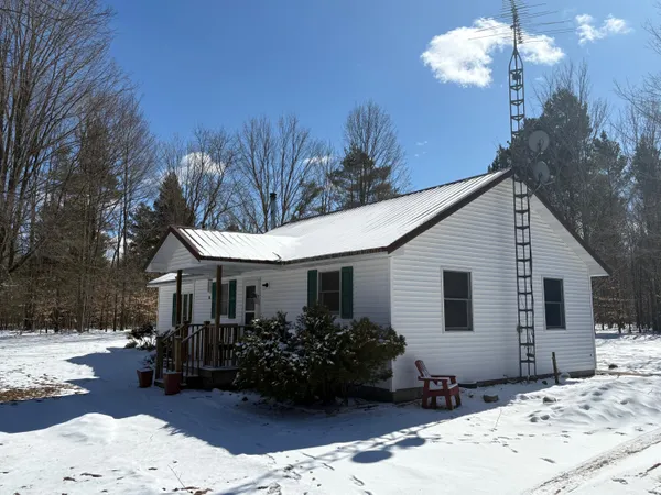 $281,000 | 9891 Glovers Lake Road, Bear Lake, MI 49614
