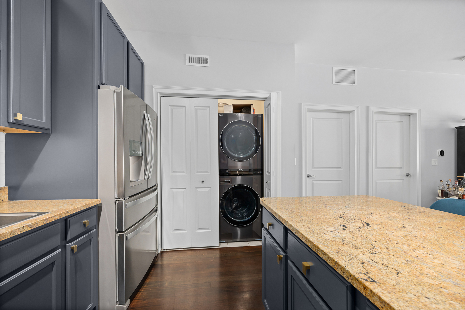 3300 West Irving Park Road, Unit N3 Chicago, IL 60618 - Photo 12 of 19