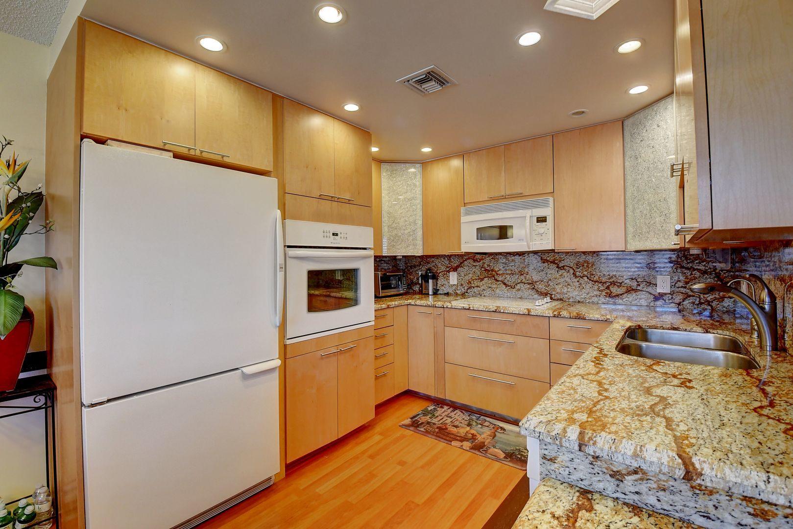 2031 Yarmouth C Boca Raton, FL 33434 - Photo 7 of 26 10_virtuals1 (10)