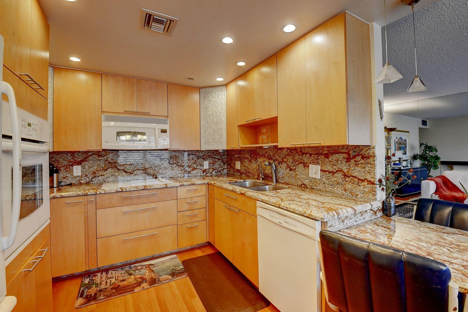 2031 Yarmouth C Boca Raton, FL 33434 - Photo 8 of 26 09_virtuals1 (9)