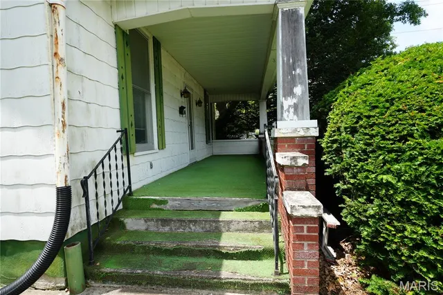 $69,000 | 114 West 2nd S Street, Mount Olive, IL 62069