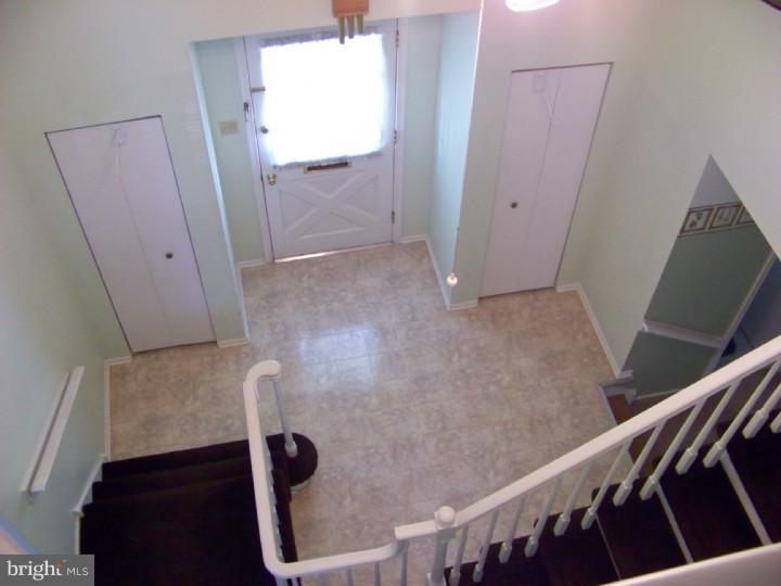 136 Hooton Road Mount Laurel, NJ 08054 - Photo 14 of 25 Foyer