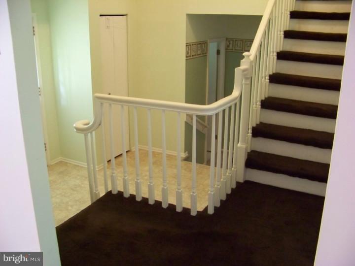 136 Hooton Road Mount Laurel, NJ 08054 - Photo 5 of 25