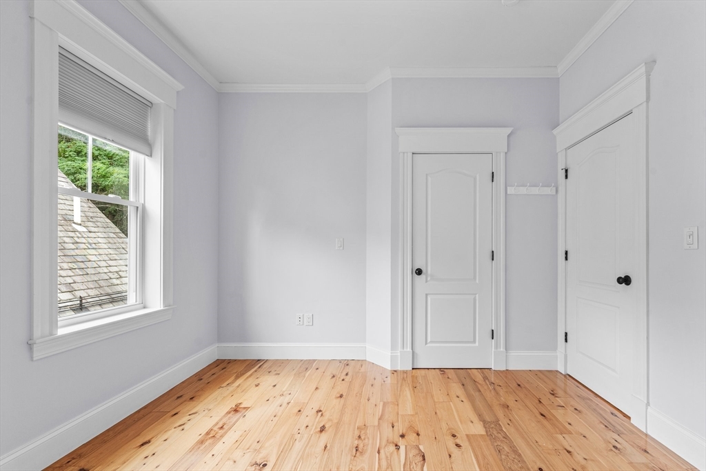 48 Jamaica Road, Unit 3 Brookline, MA 02445 - Photo 24 of 38 Gallery Image 24