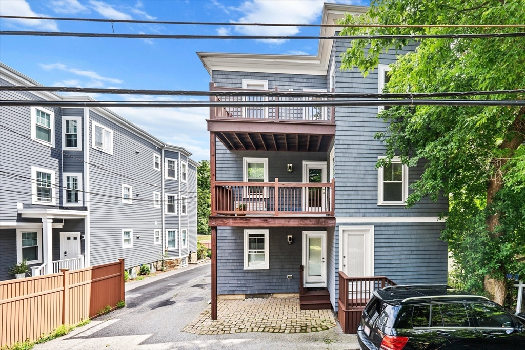 48 Jamaica Road, Unit 3 Brookline, MA 02445 - Photo 31 of 38 Gallery Image 31