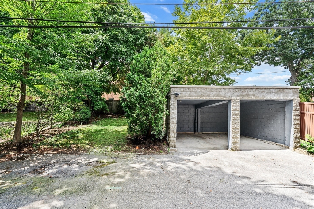 48 Jamaica Road, Unit 3 Brookline, MA 02445 - Photo 33 of 38 Gallery Image 33