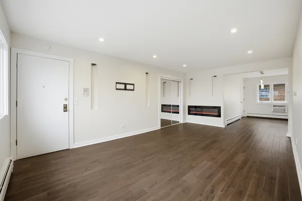 $1,650 | 6555 West Belmont Avenue, Unit 3W, Chicago, IL 60634
