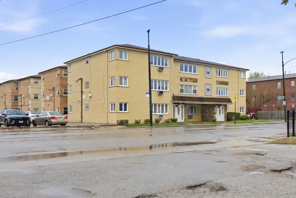 $1,650 | 6555 West Belmont Avenue, Unit 3W, Chicago, IL 60634