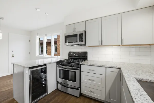 $1,650 | 6555 West Belmont Avenue, Unit 3W, Chicago, IL 60634
