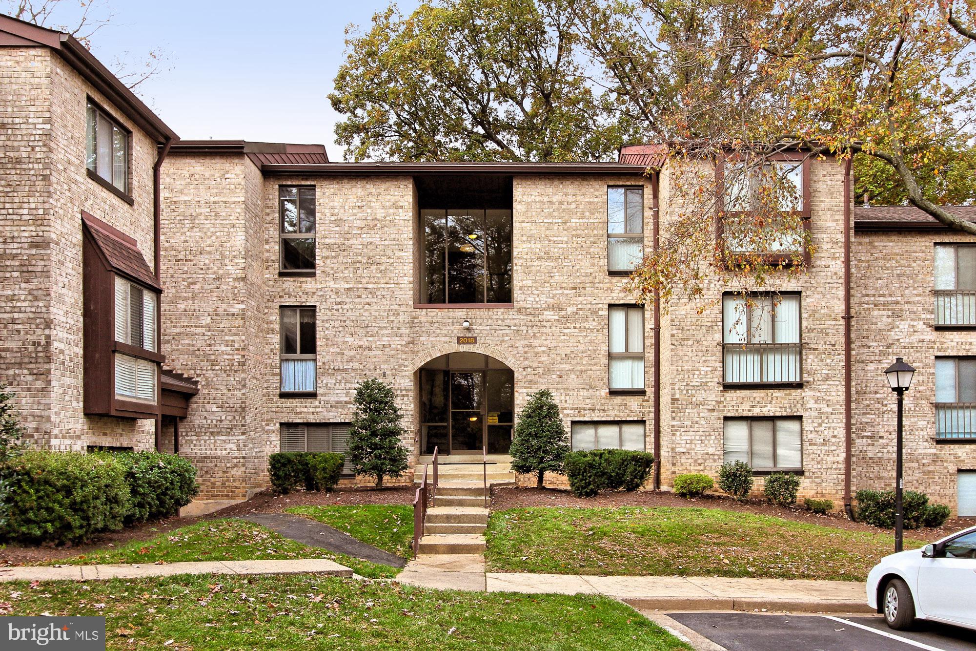 2018 Colts Neck Road, Unit 21B Reston, VA 20191 - Photo 2 of 34 Gallery Image 2