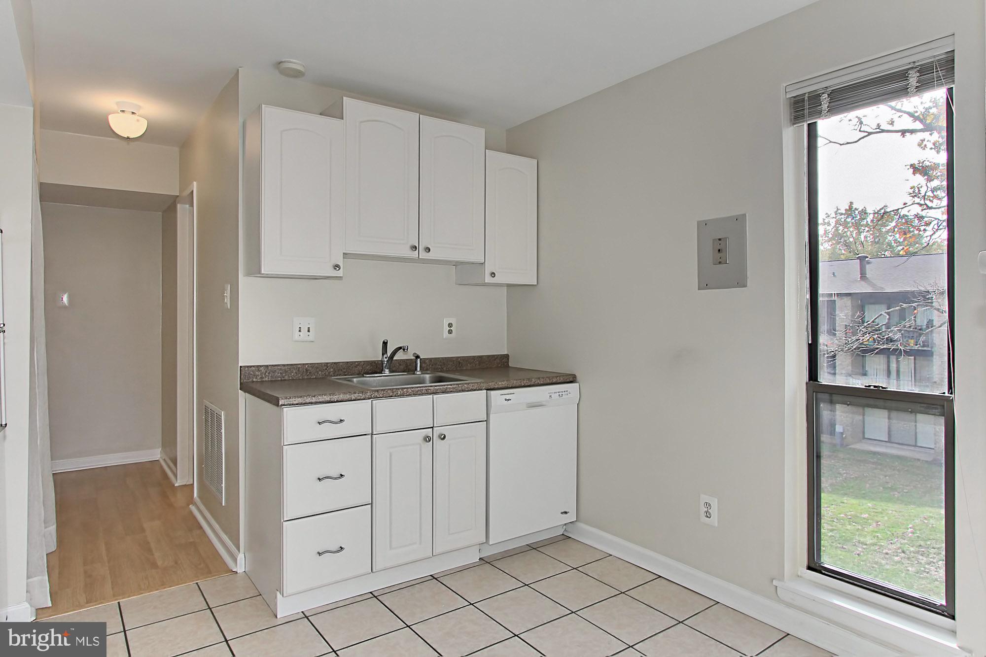 2018 Colts Neck Road, Unit 21B Reston, VA 20191 - Photo 15 of 34 Gallery Image 15