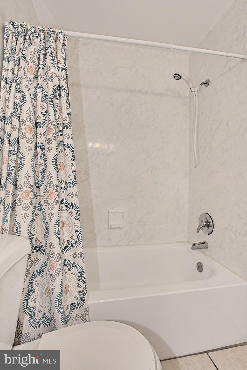 2018 Colts Neck Road, Unit 21B Reston, VA 20191 - Photo 26 of 34 Gallery Image 26