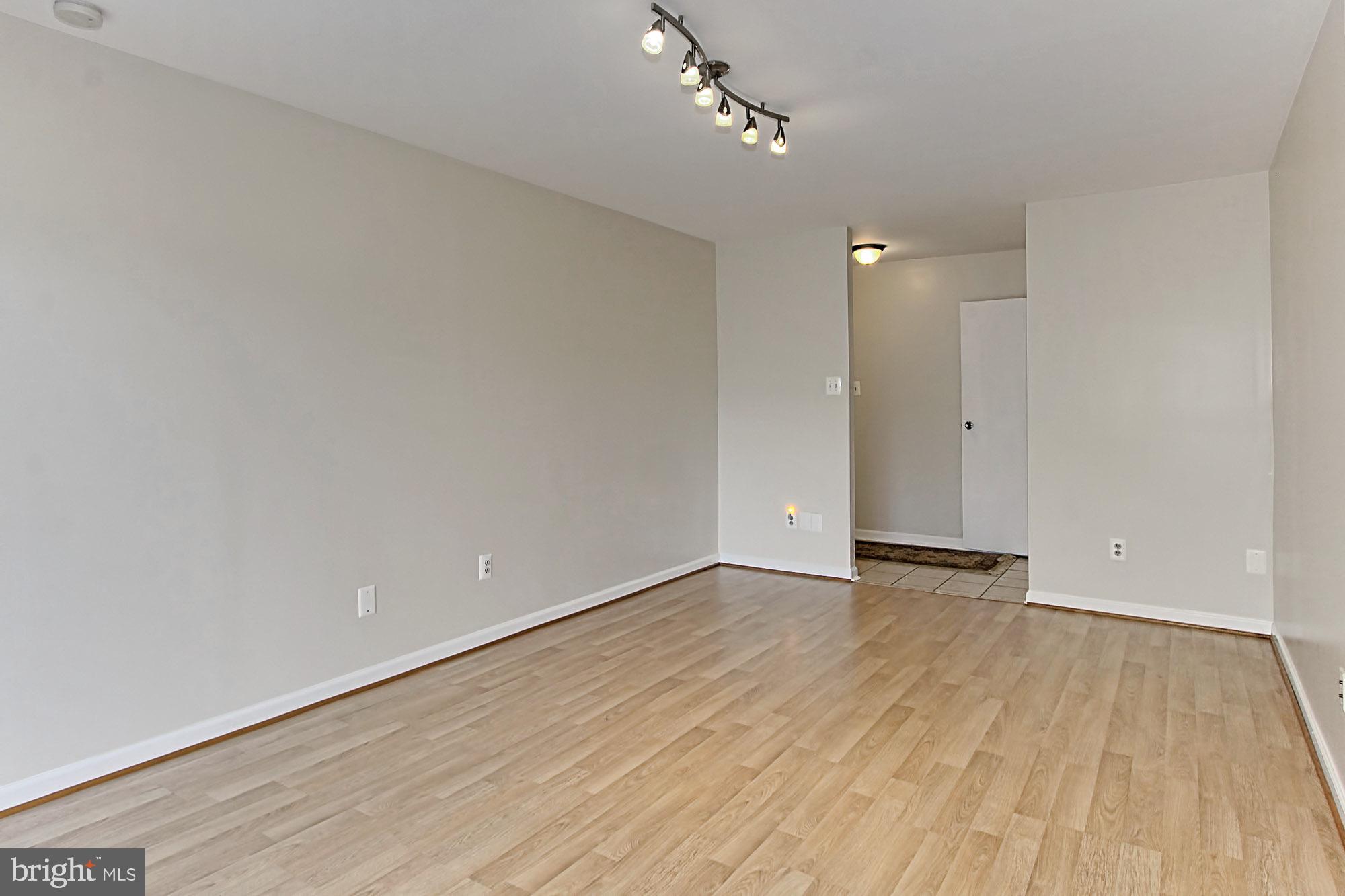 2018 Colts Neck Road, Unit 21B Reston, VA 20191 - Photo 10 of 34 Gallery Image 10