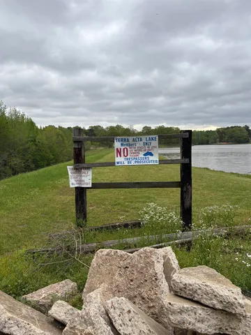 a view of a lake from a yard