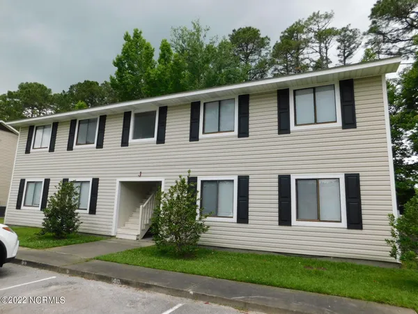 $1,105 | 201 Shipman Road, Unit 37, Havelock, NC 28532