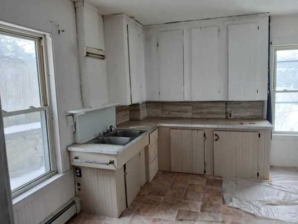 $96,000 | 30 Harlow Hill Road, Mexico, ME 04257