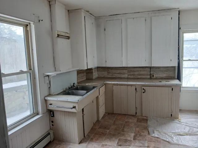 $129,000 | 30 Harlow Hill Road, Mexico, ME 04257