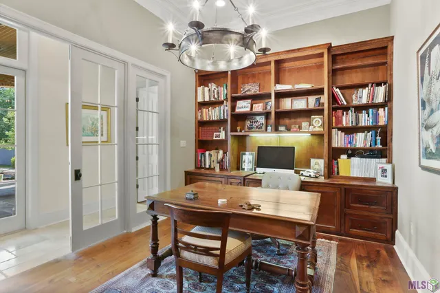 $1,750,000 | 17220 North Lakeway Avenue, Baton Rouge, LA 70810