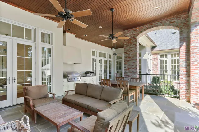 $1,750,000 | 17220 North Lakeway Avenue, Baton Rouge, LA 70810