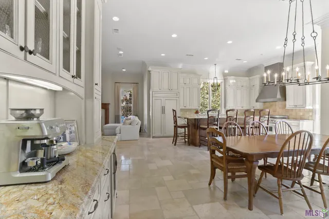 $1,750,000 | 17220 North Lakeway Avenue, Baton Rouge, LA 70810