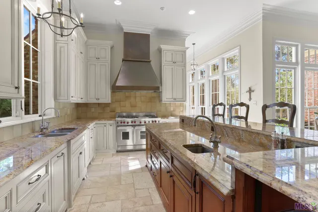 $1,750,000 | 17220 North Lakeway Avenue, Baton Rouge, LA 70810