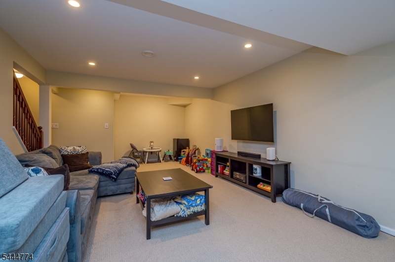 9 Mission Hills Road Annandale, NJ 08801 - Photo 20 of 20