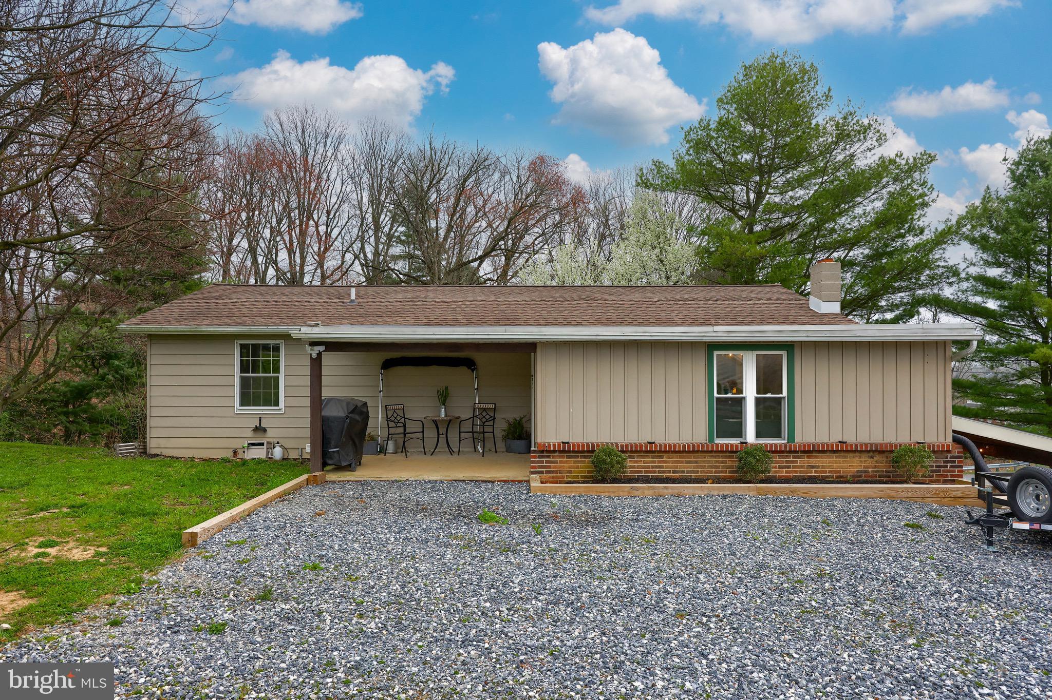 1482 Keener Road Bainbridge, PA 17502 - Photo 5 of 41 Gallery Image 5