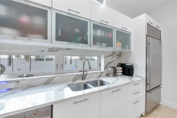 $6,300 | 3266 Northeast 15th Street, Pompano Beach, FL 33062