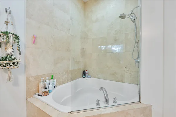 $6,300 | 3266 Northeast 15th Street, Pompano Beach, FL 33062