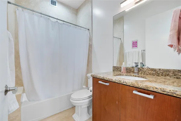 $6,300 | 3266 Northeast 15th Street, Pompano Beach, FL 33062