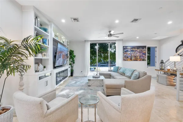 $6,300 | 3266 Northeast 15th Street, Pompano Beach, FL 33062