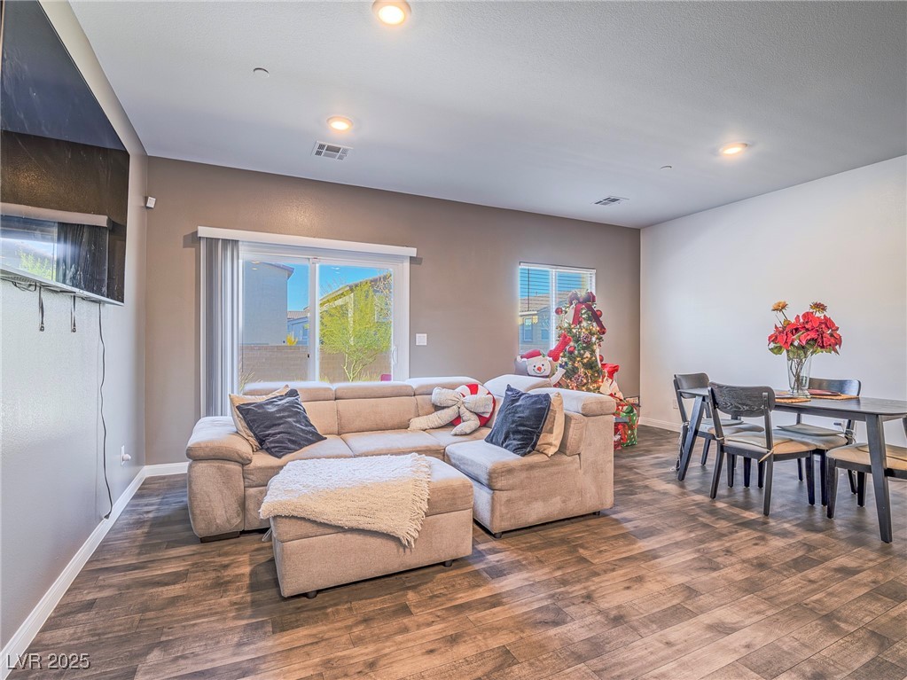 12725 Epperly Street Henderson, NV 89044 - Photo 4 of 23