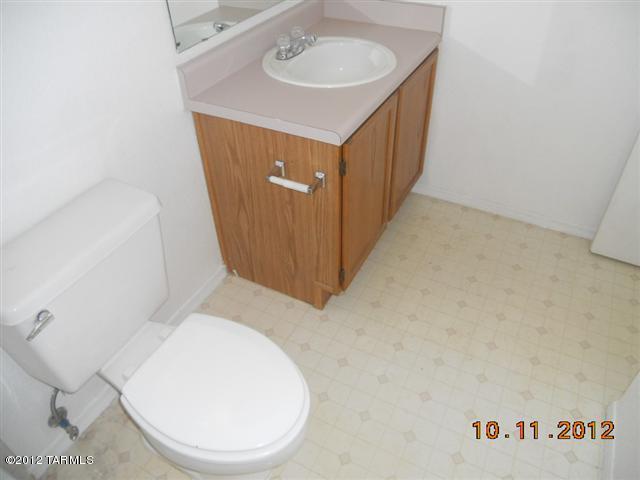8048 North Halter Road Tucson, AZ 85741 - Photo 14 of 19 Gallery Image 14