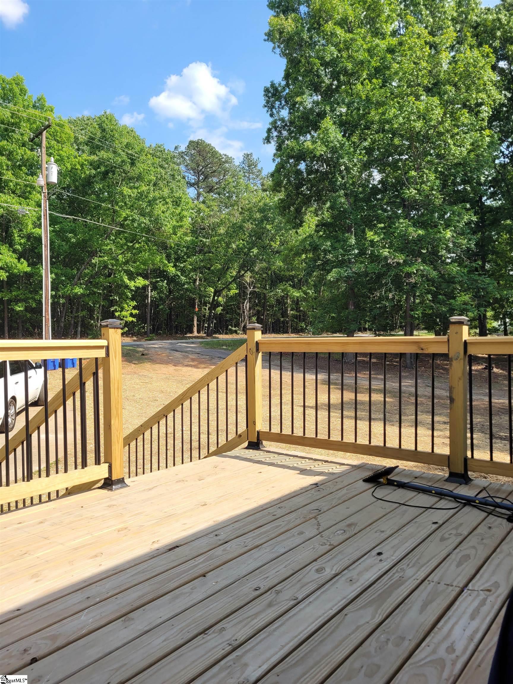 5202 Fairview Road Gray Court, SC 29645 - Photo 4 of 30