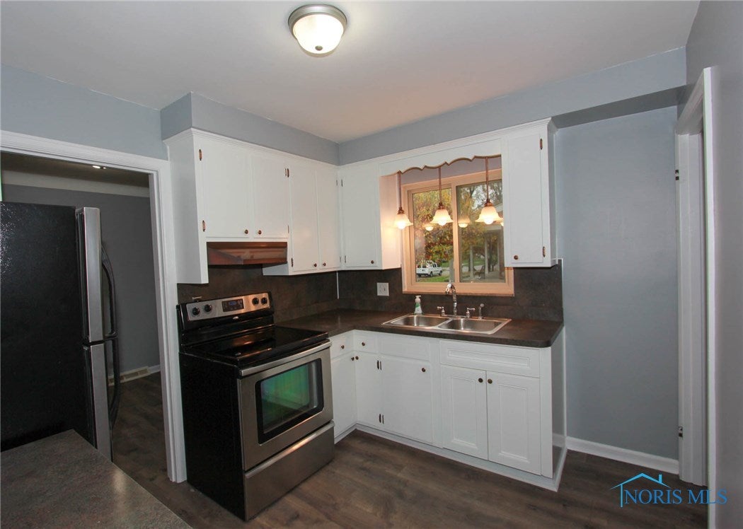 4234 Bowen Road Toledo, OH 43613 - Photo 9 of 25 Gallery Image 9