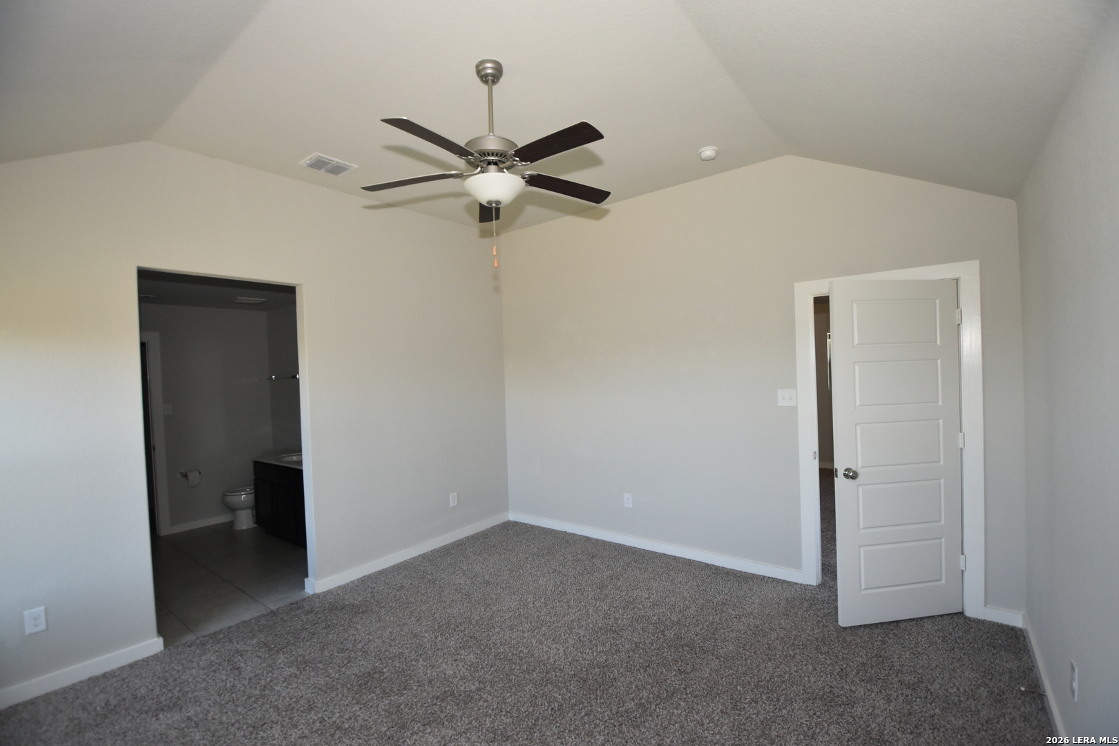 9111 Spigel Way Converse, TX 78109 - Photo 11 of 24